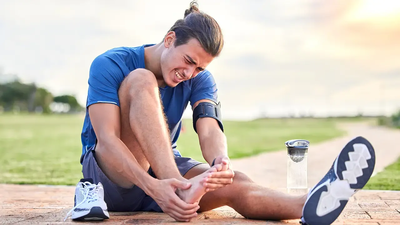 When to Seek Help for Foot Pain | Foot Balance Technology | Foot ...